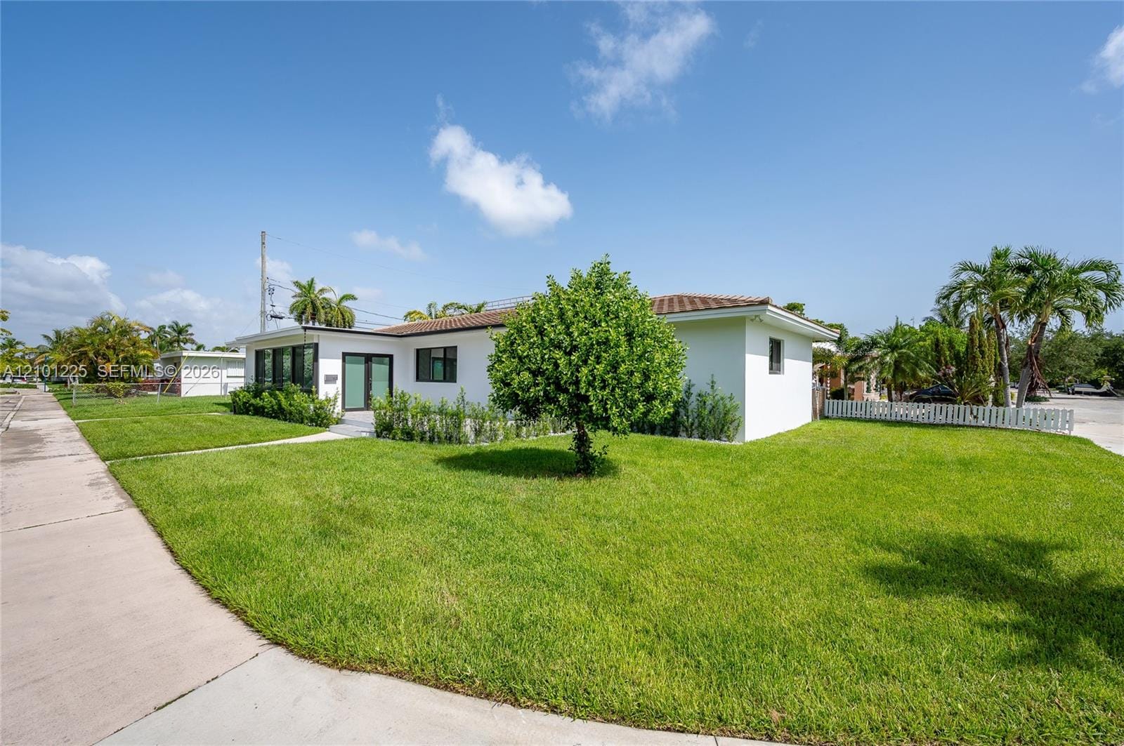 1621 S Treasure Drive, North Bay Village, FL 33141 photo 30
