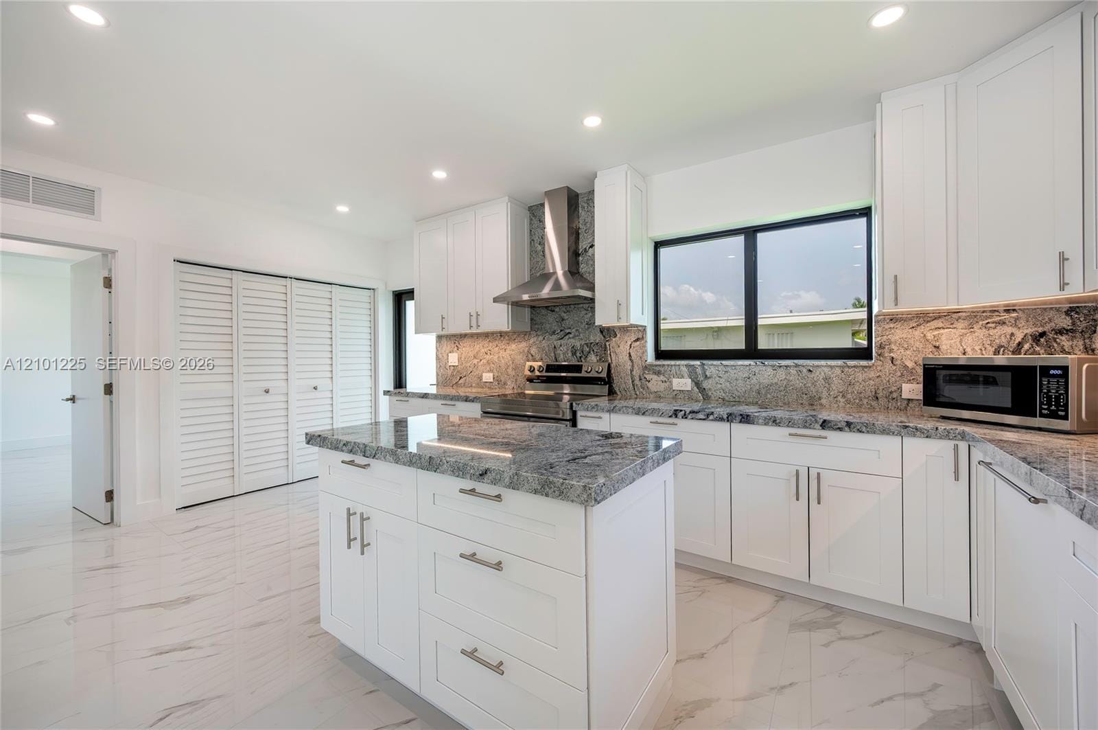 1621 S Treasure Drive, North Bay Village, FL 33141 photo 6