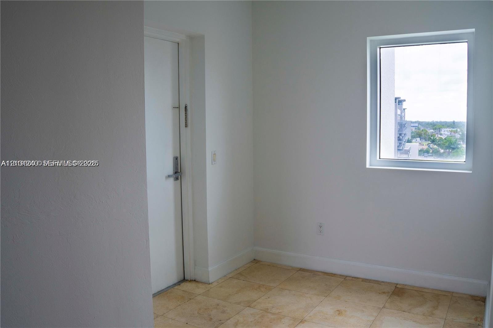15051 Royal Oaks 801, North Miami, FL 33181 photo 3