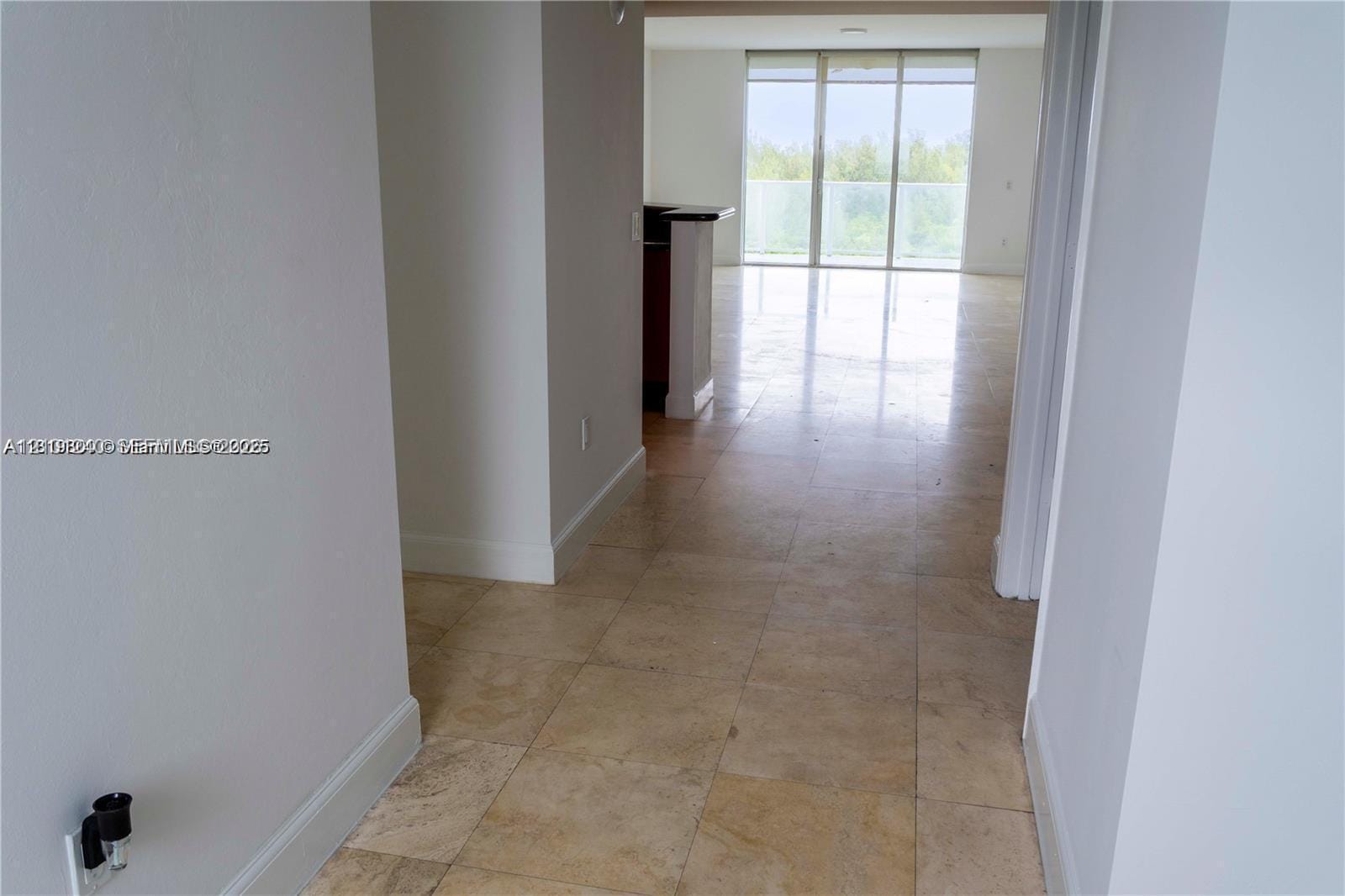 15051 Royal Oaks 801, North Miami, FL 33181 photo 4