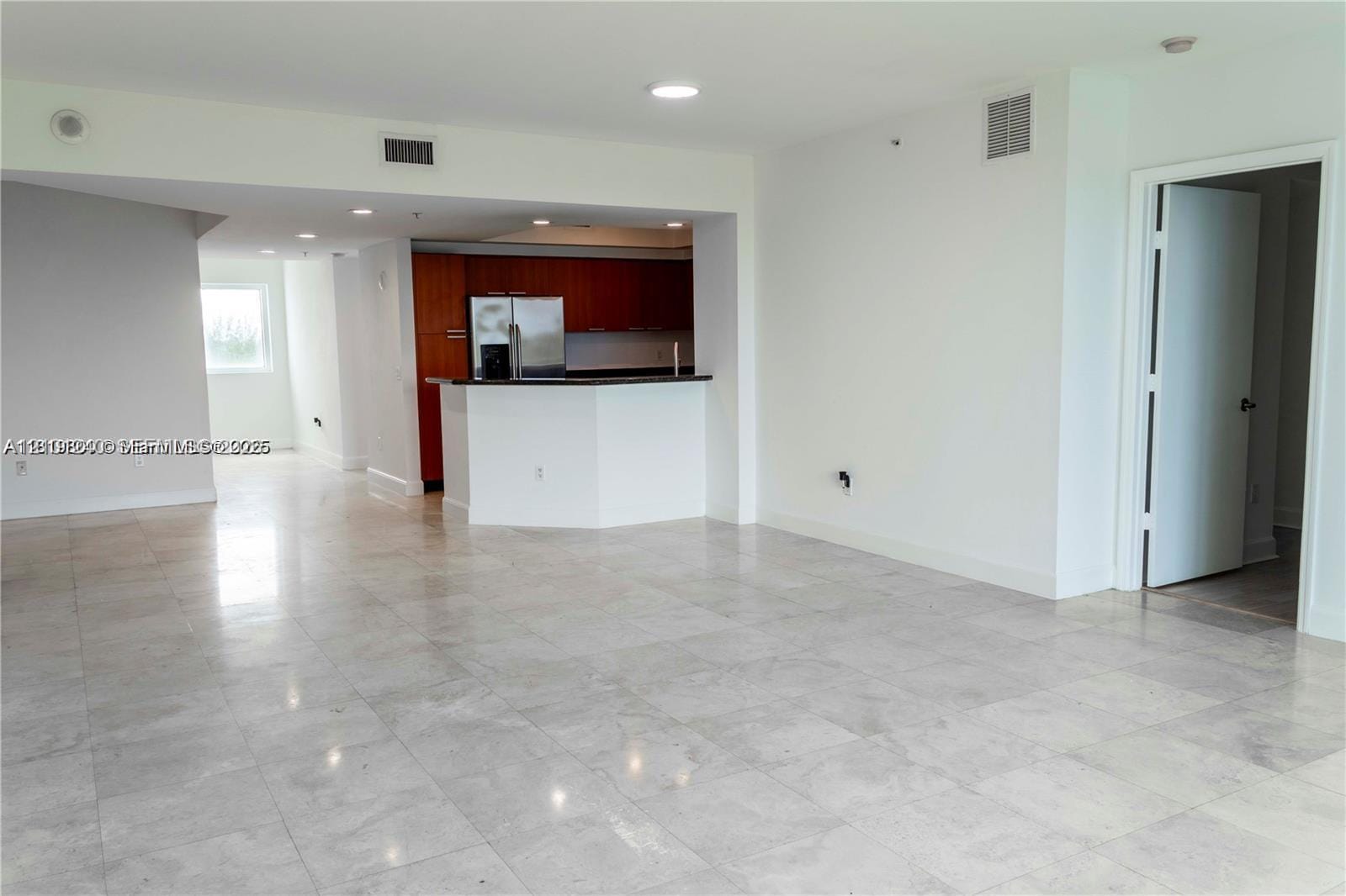 15051 Royal Oaks 801, North Miami, FL 33181 photo 9
