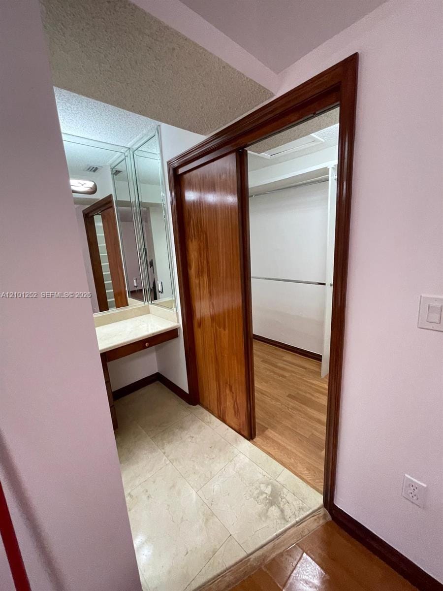 14255 SW 57th Lane 8-1 — photo 9