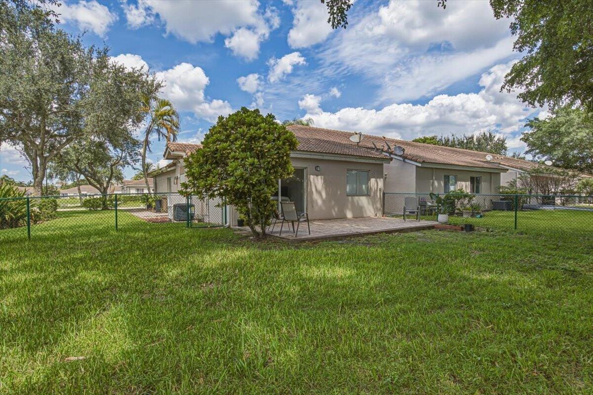 11700 SW 19th Street — photo 3