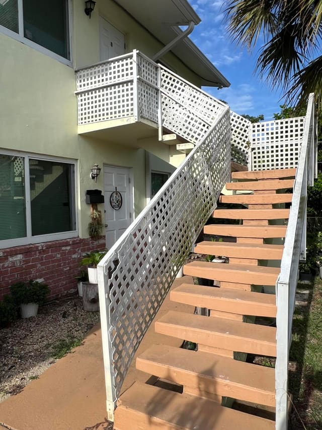 1775 Highland Avenue 4, Vero Beach, FL 32960