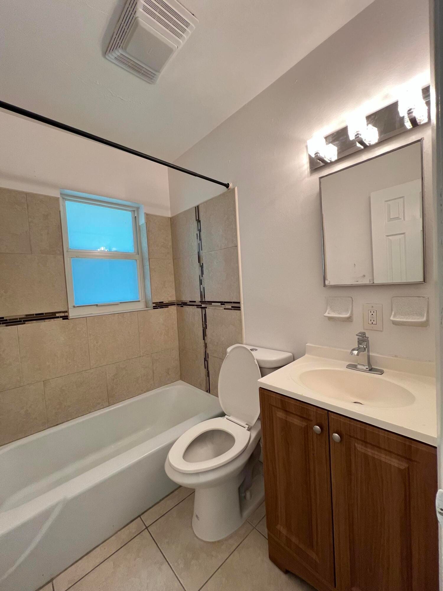 1775 Highland Avenue 4, Vero Beach, FL 32960 photo 16