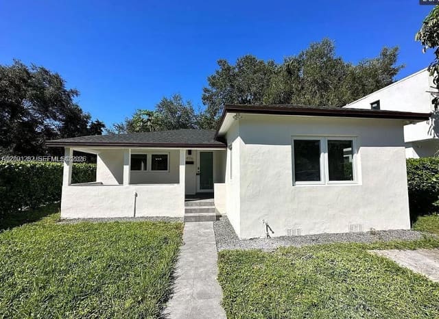 4916 Washington Drive, Coral Gables, FL 33133