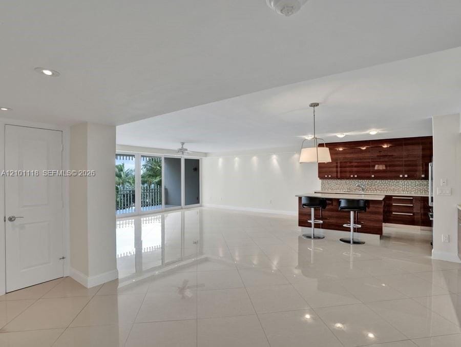 2 Grove Isle Drive B305 — photo 3