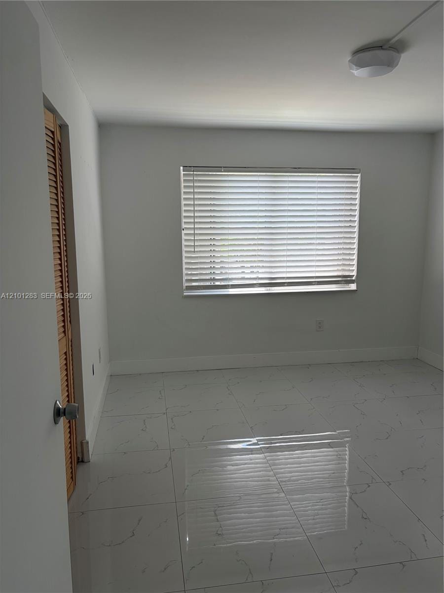 1401 NE 191st Street D201, Miami, FL 33179 photo 5