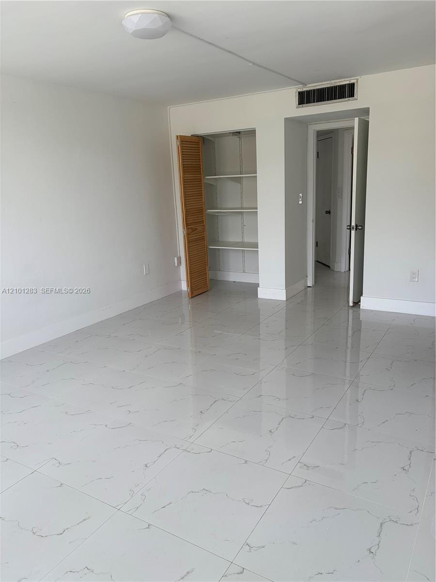 1401 NE 191st Street D201, Miami, FL 33179 photo 6