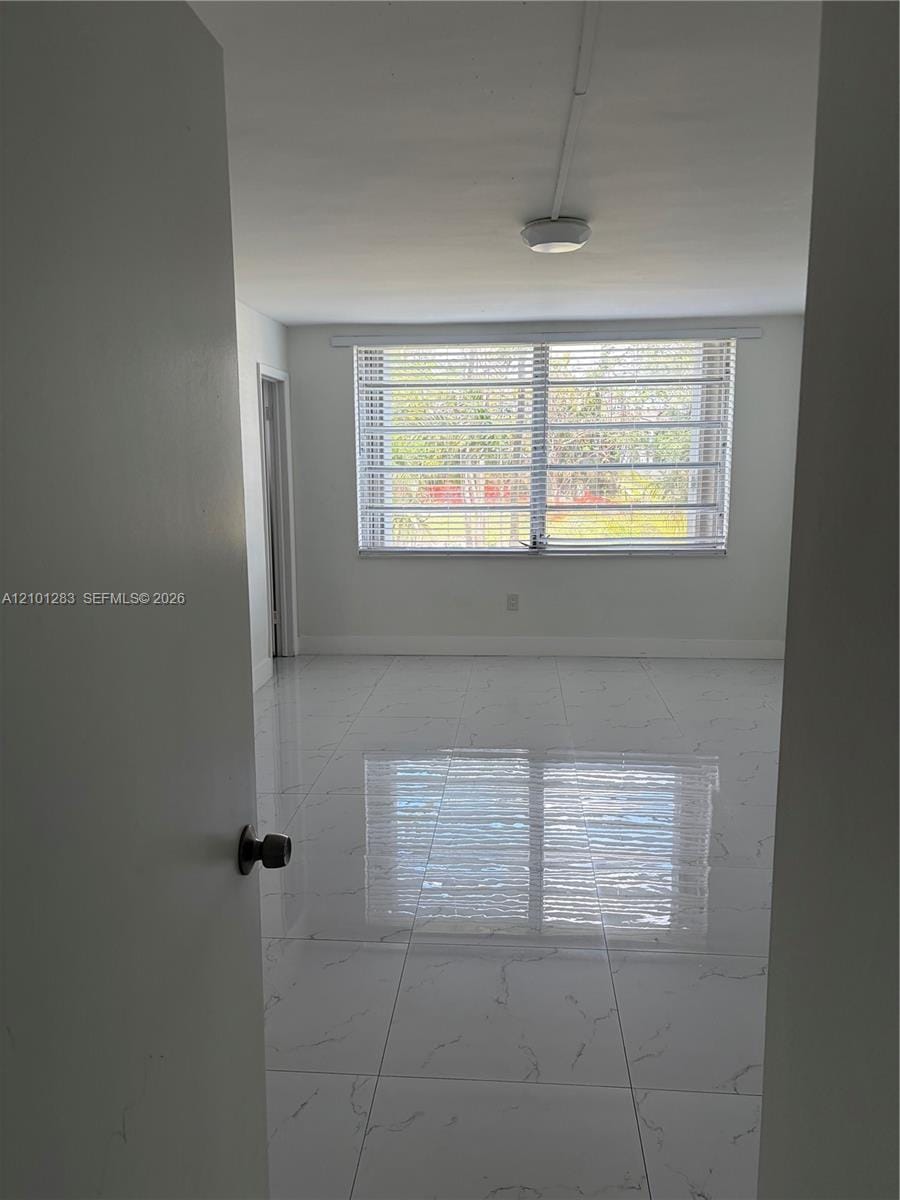1401 NE 191st Street D201, Miami, FL 33179 photo 8