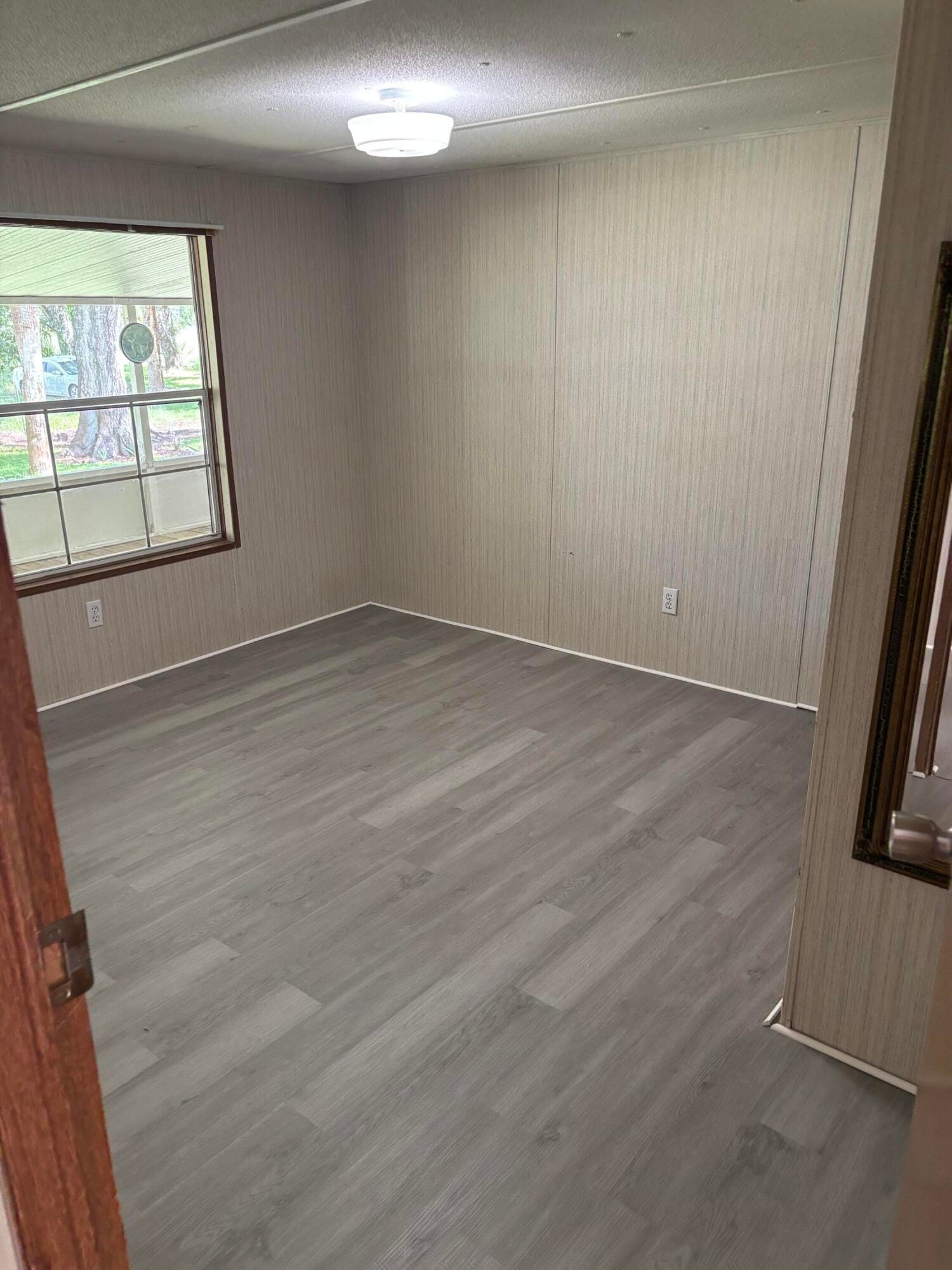 1415 Forest Lane — photo 11