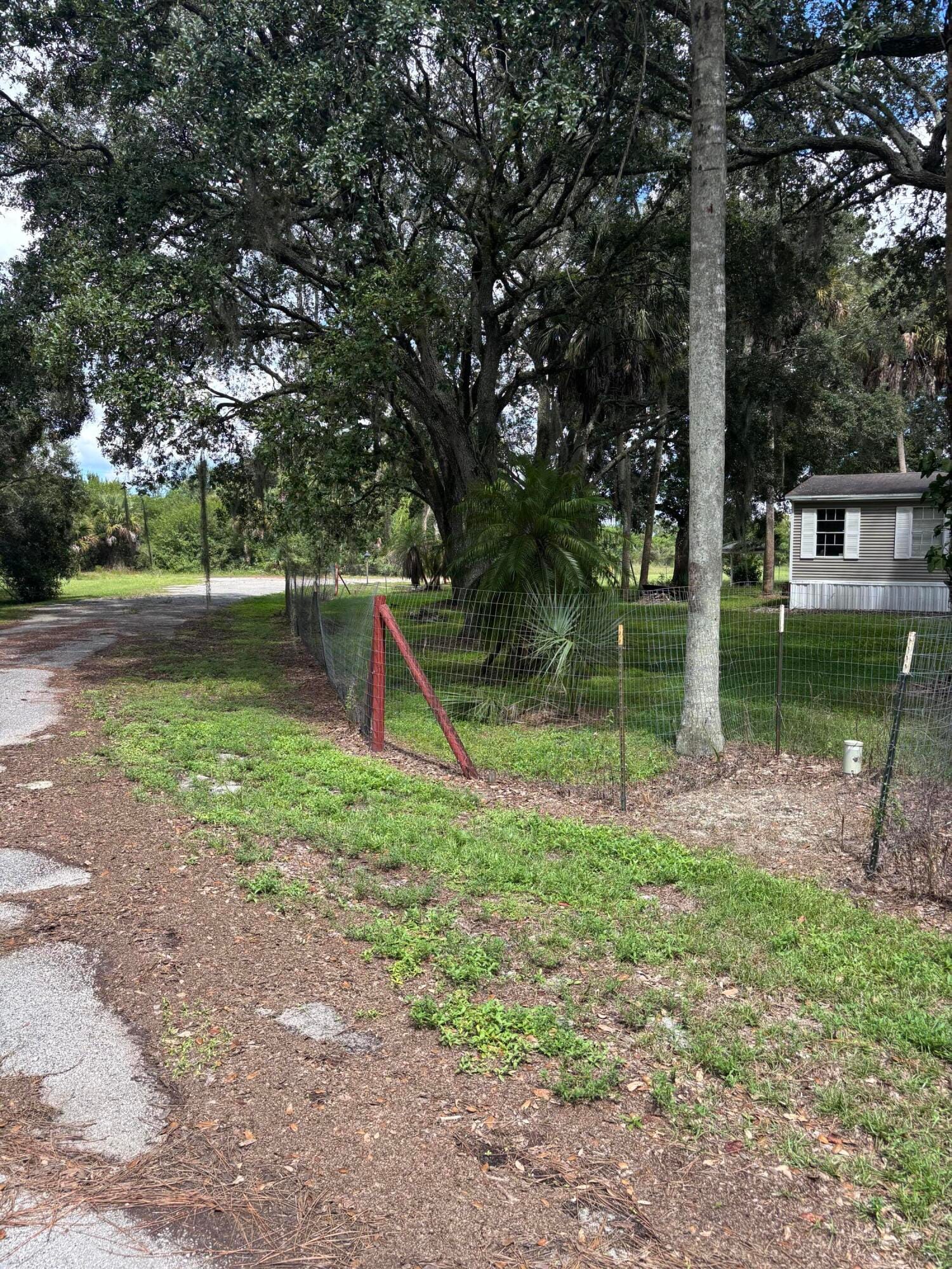 1415 Forest Lane, Clewiston, FL 33440 photo 27