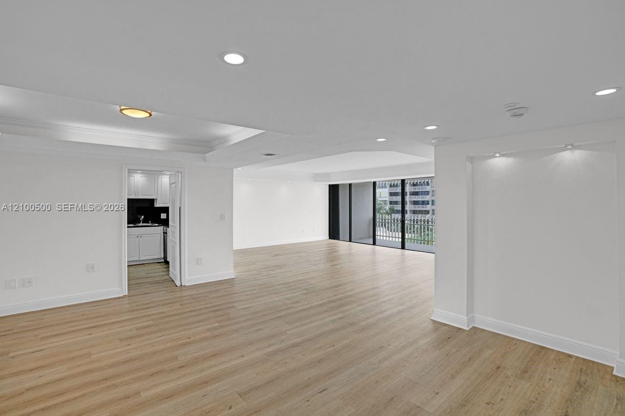 2 Grove Isle Drive B406, Miami, FL 33133