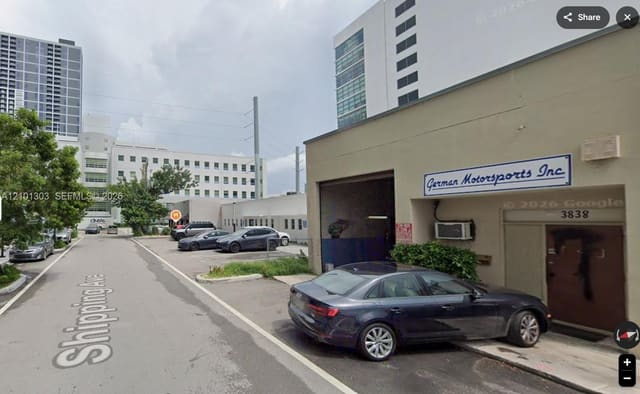 3838 Shipping Avenue, Miami, FL 33146