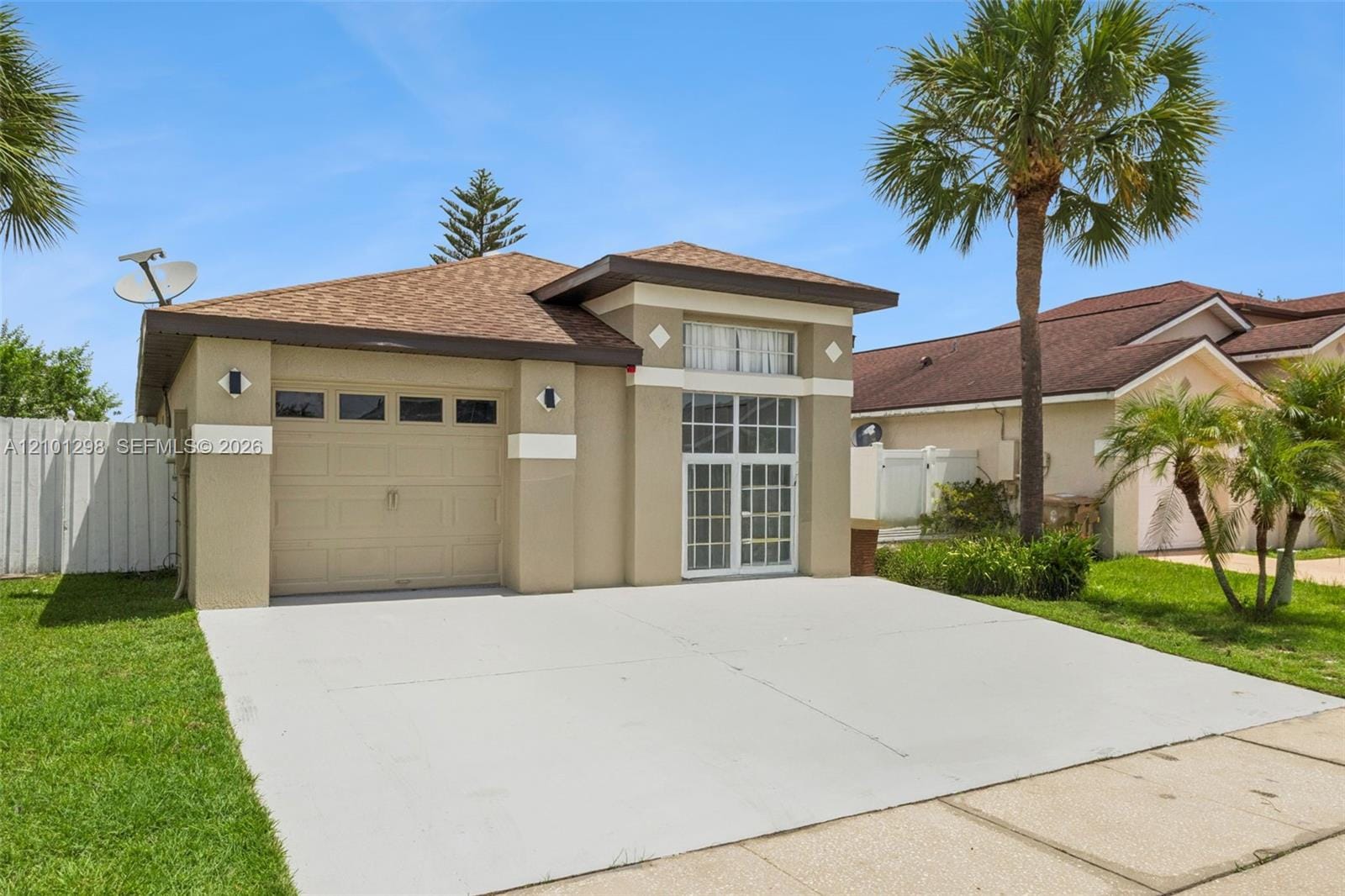 2625 Walden Court, FL 34743 photo 1