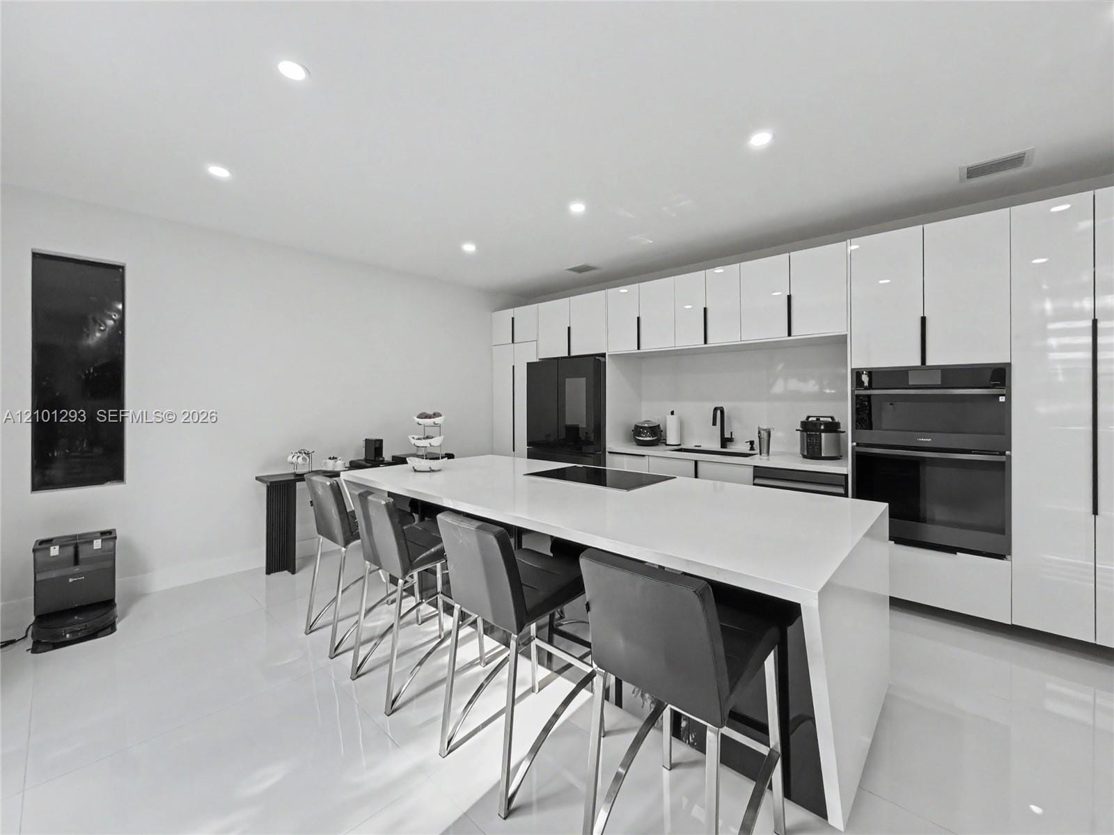 589 SE 35th Terrace — photo 10