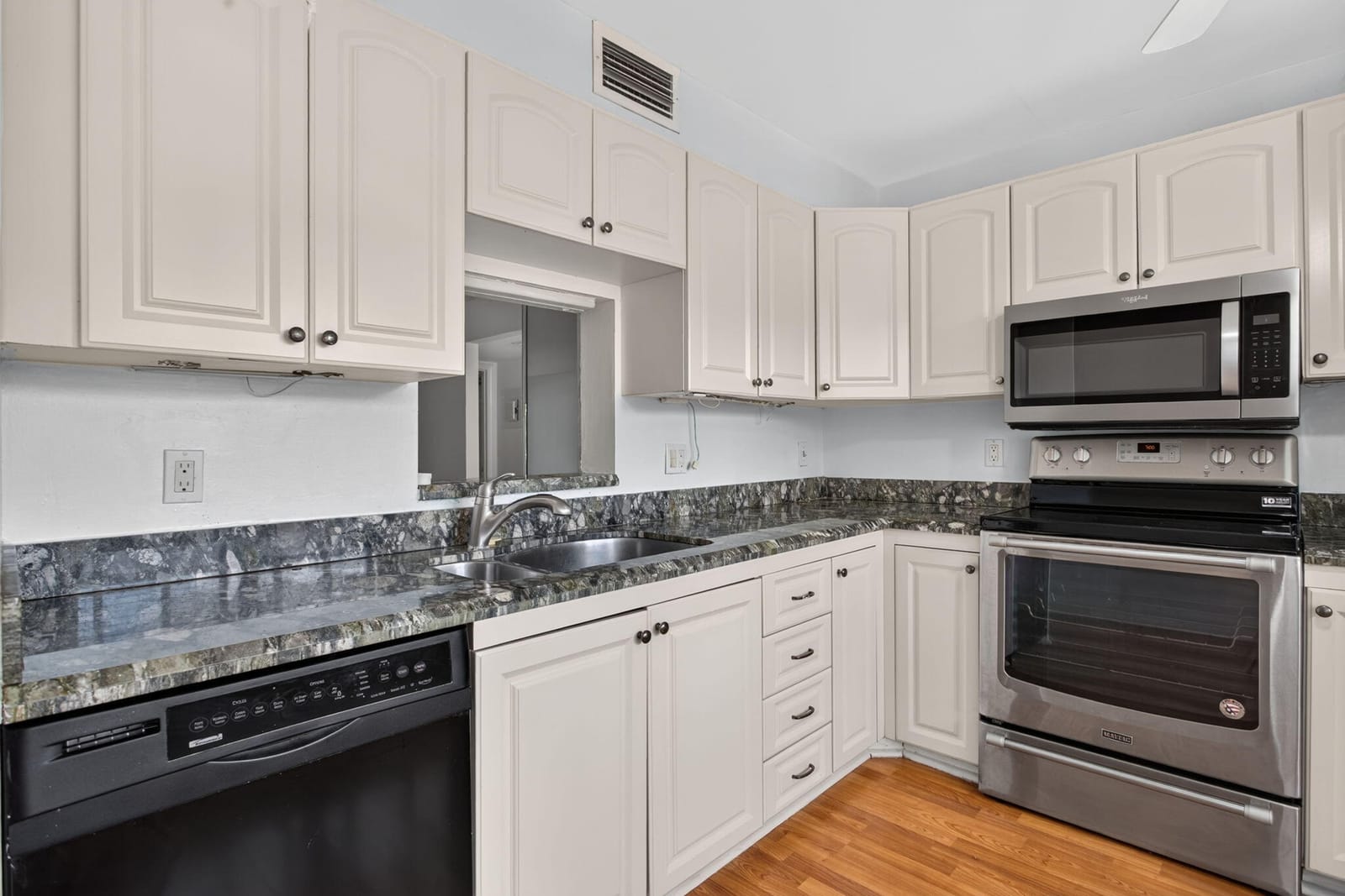 3404 Bimini Lane K2 — photo 3