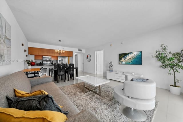 1200 Brickell Bay Drive 3908, Miami, FL 33131