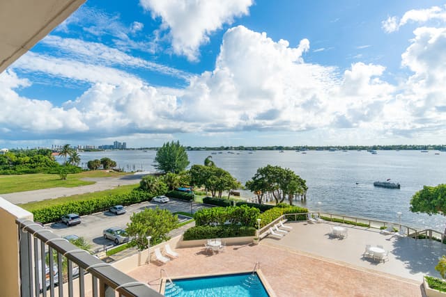 5600 N Flagler Drive 409, West Palm Beach, FL 33407