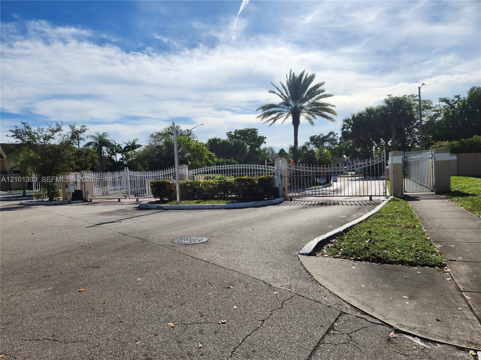 2298 SW 81 Avenue 2298, Miramar, FL 33025