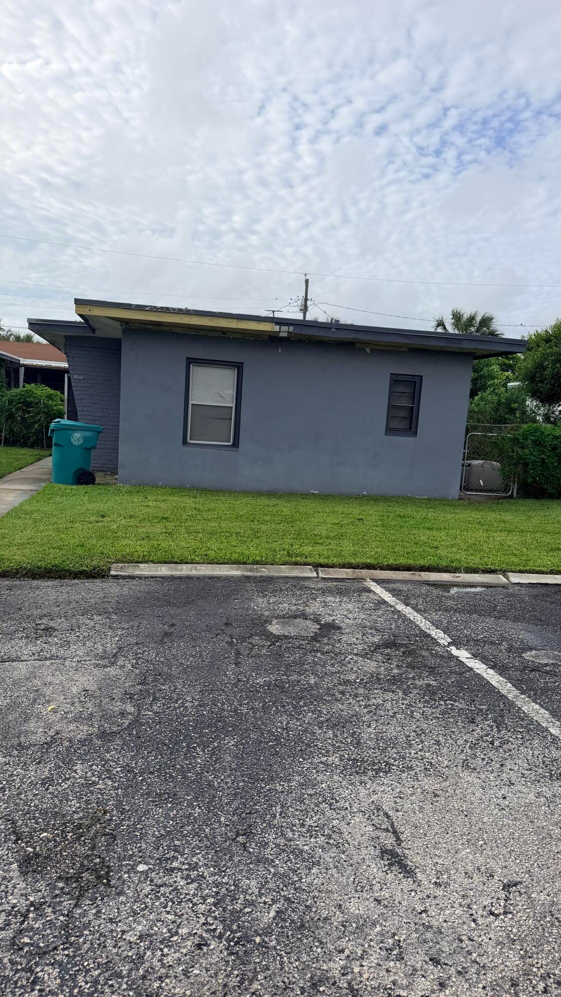 512 SE 21ST Avenue B, Boynton Beach, FL 33435 photo 4