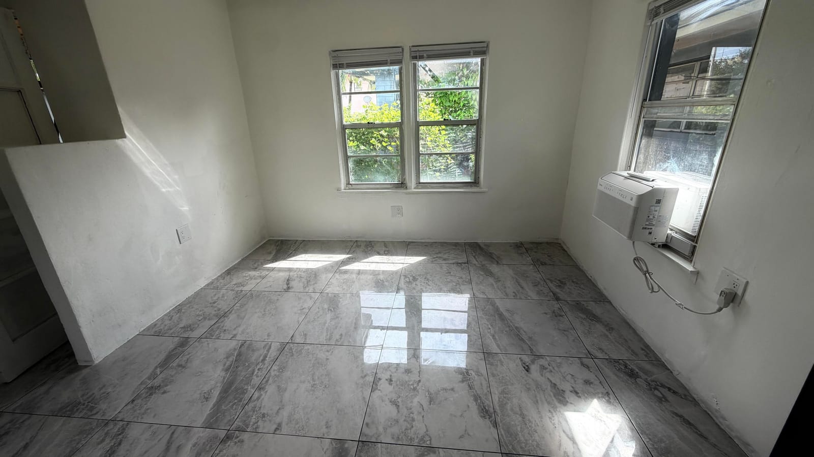 512 SE 21ST Avenue B, Boynton Beach, FL 33435 photo 5
