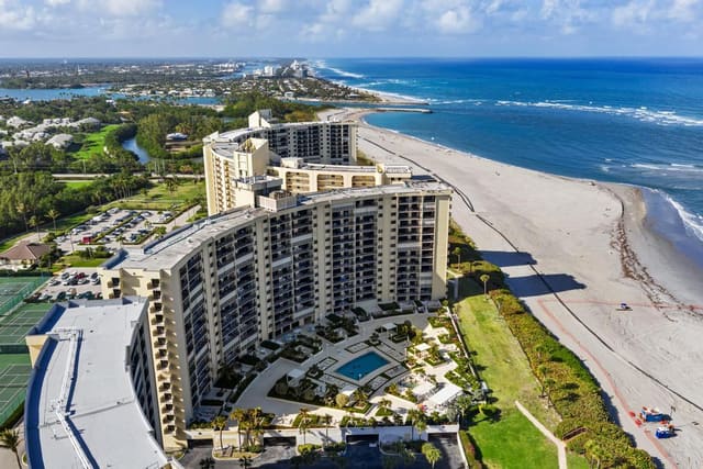 200 OCEAN TRAIL Way T7, Jupiter, FL 33477