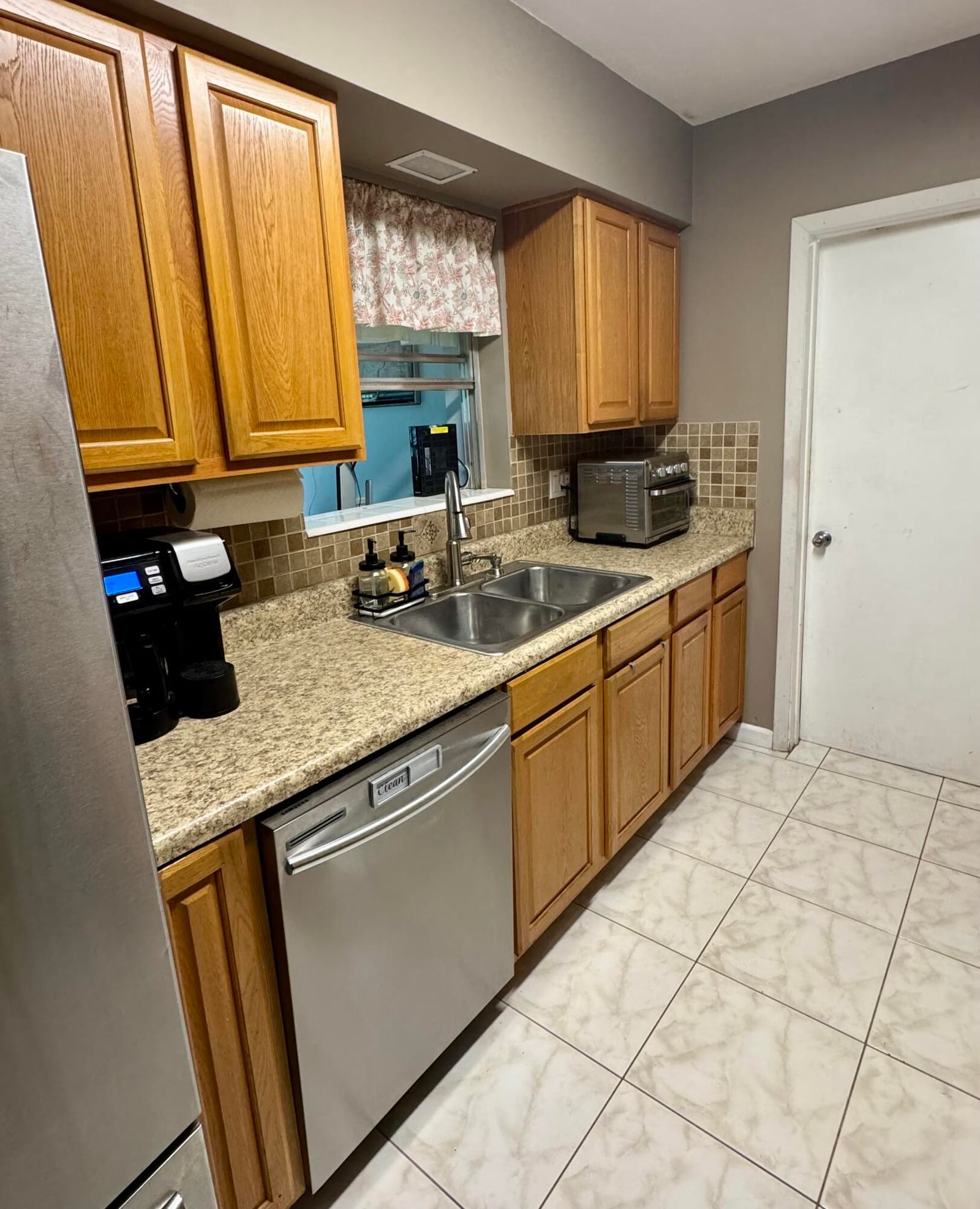 4300 GRANT Street — photo 5