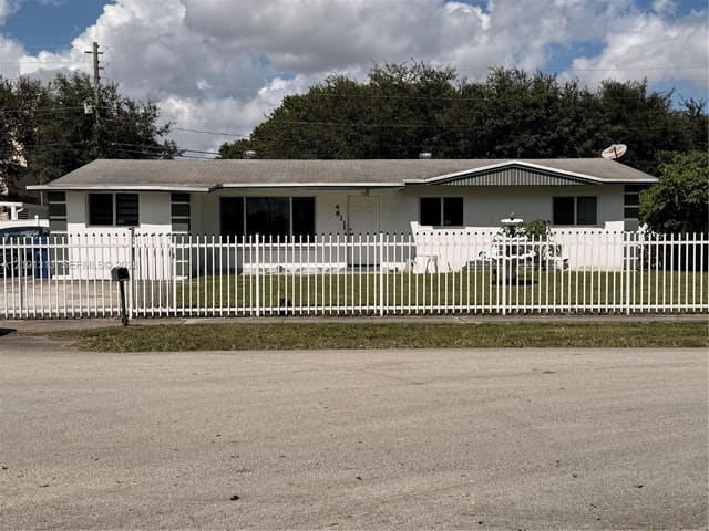 4811 NW 181st Terrace, Miami Gardens, FL 33055