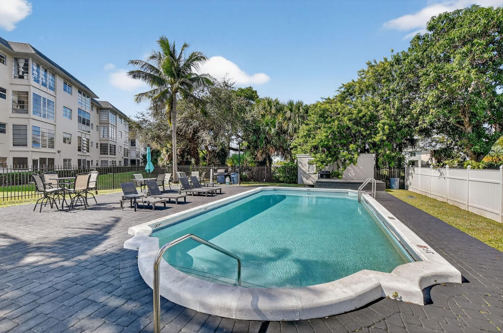941 CRYSTAL LAKE Drive 311, Deerfield Beach, FL 33064 photo 20