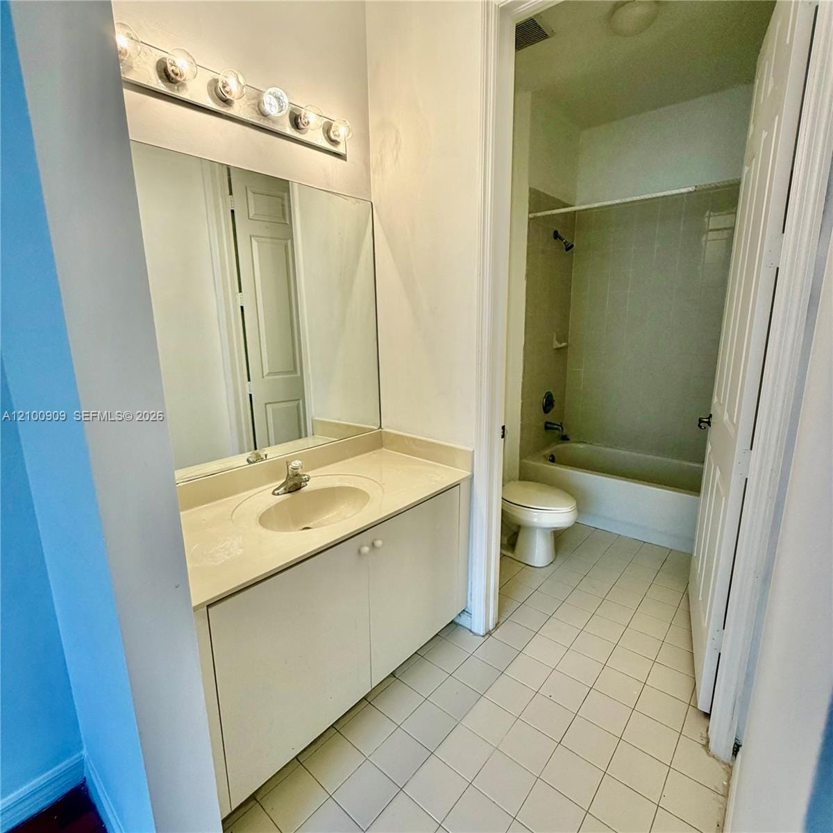 2238 NE 42nd Circle 2238, Homestead, FL 33033 photo 11