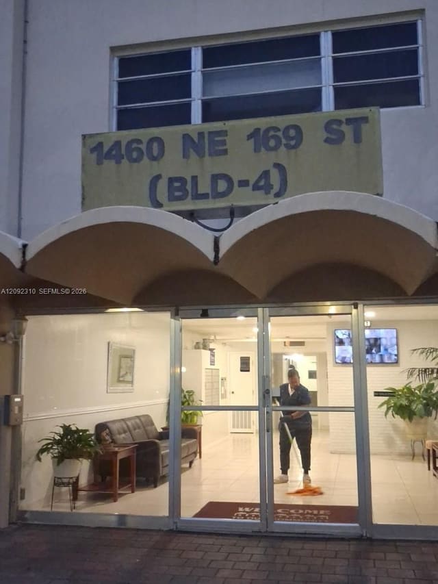 1460 NE 169th Street 314, Miami, FL 33162