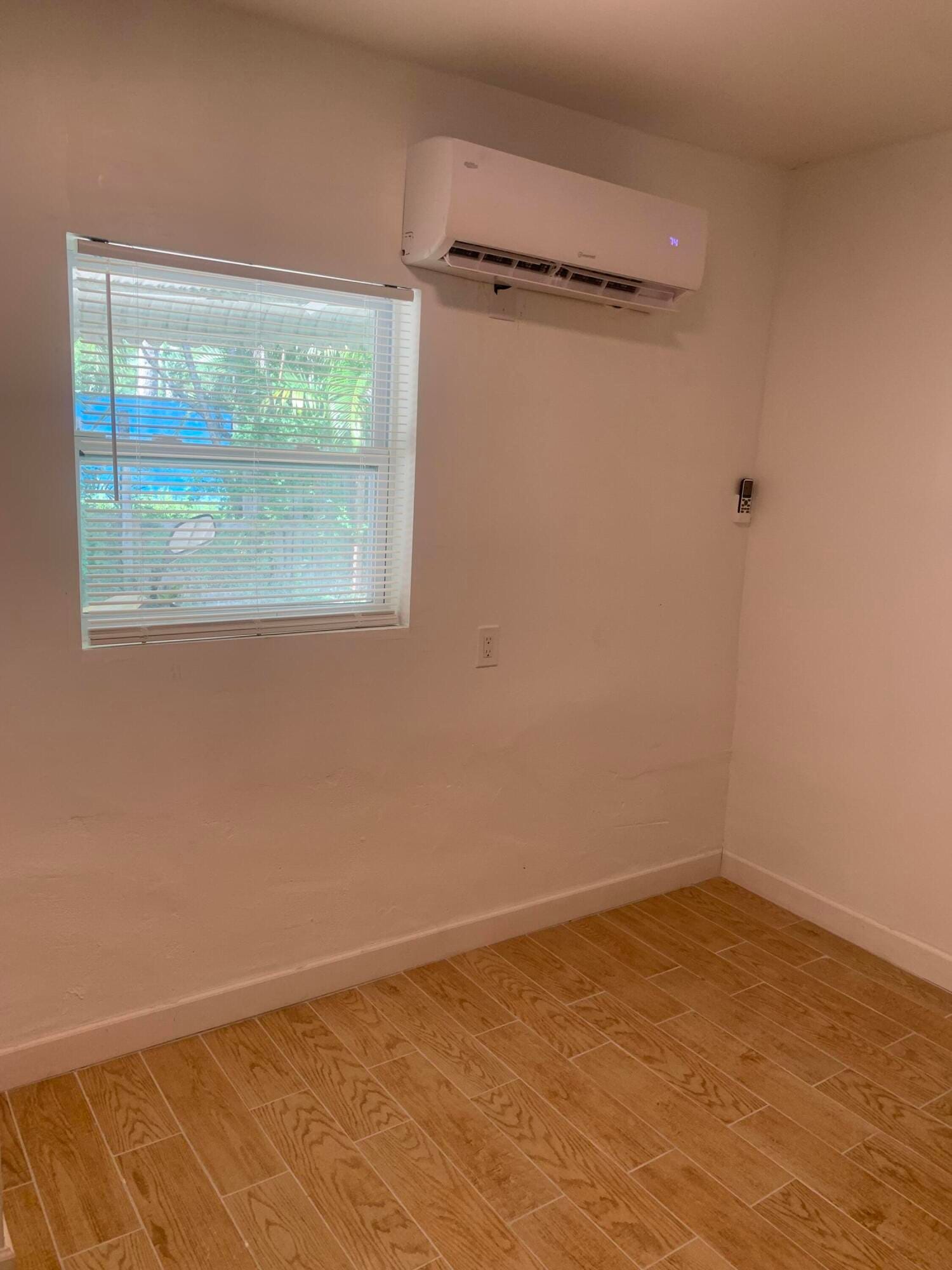 22576 SW 64th Way — photo 10