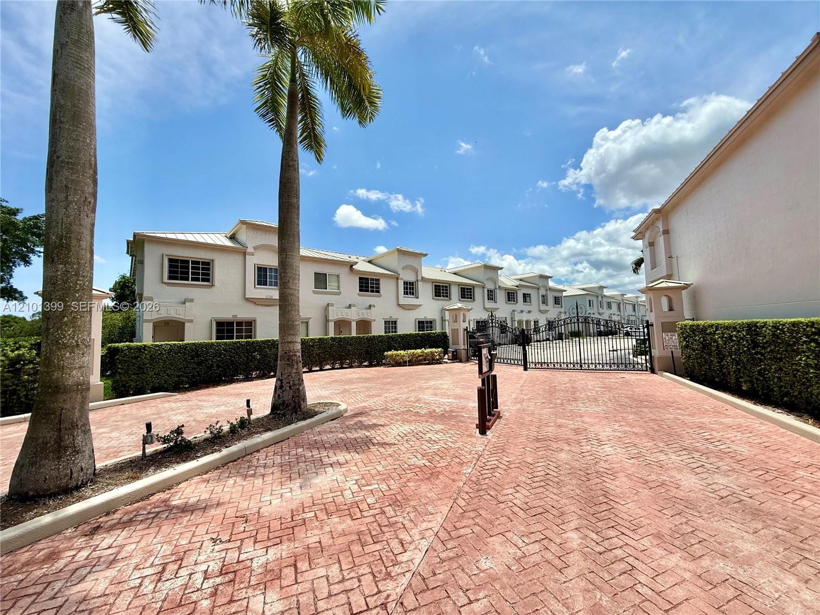 15800 SW 92nd Avenue 12B, Palmetto Bay, FL 33157