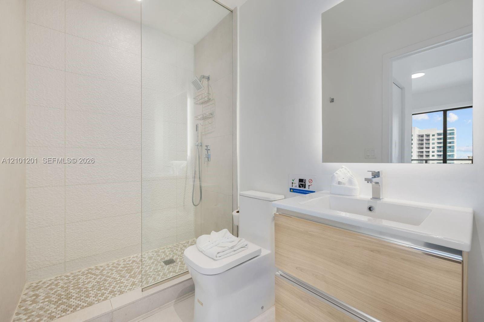 239 SW 9th Street 1801 — photo 6