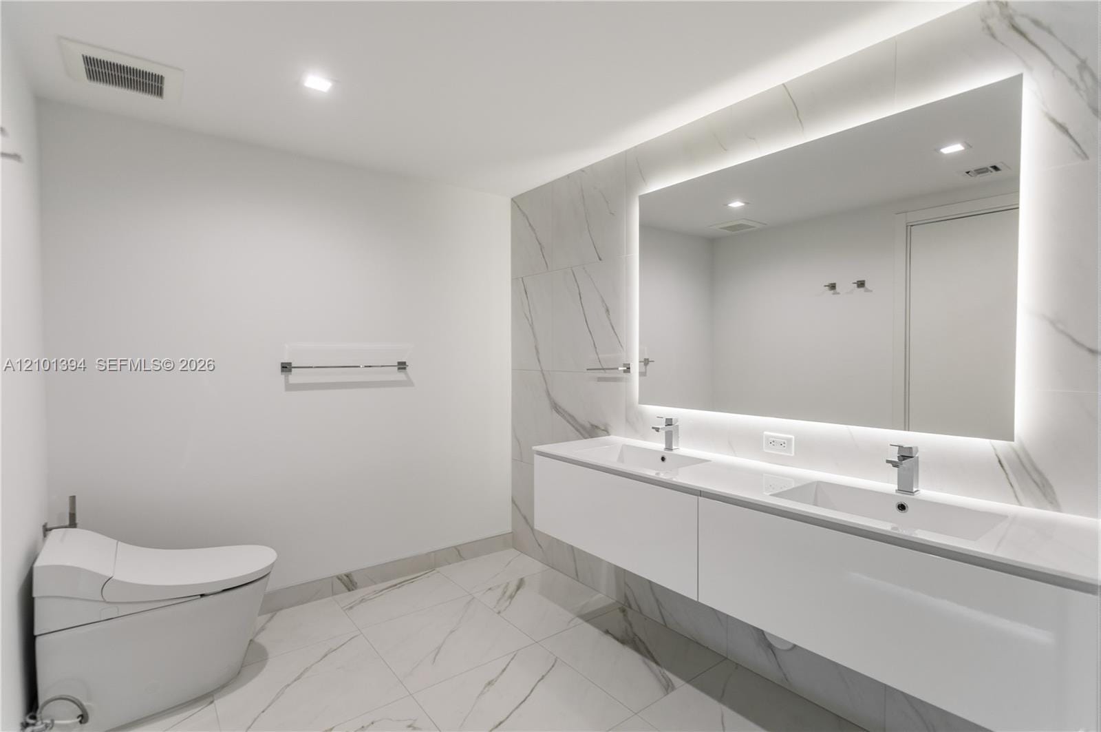 1170 E Hallandale Beach Boulevard 1811, Hallandale Beach, FL 33009 photo 25