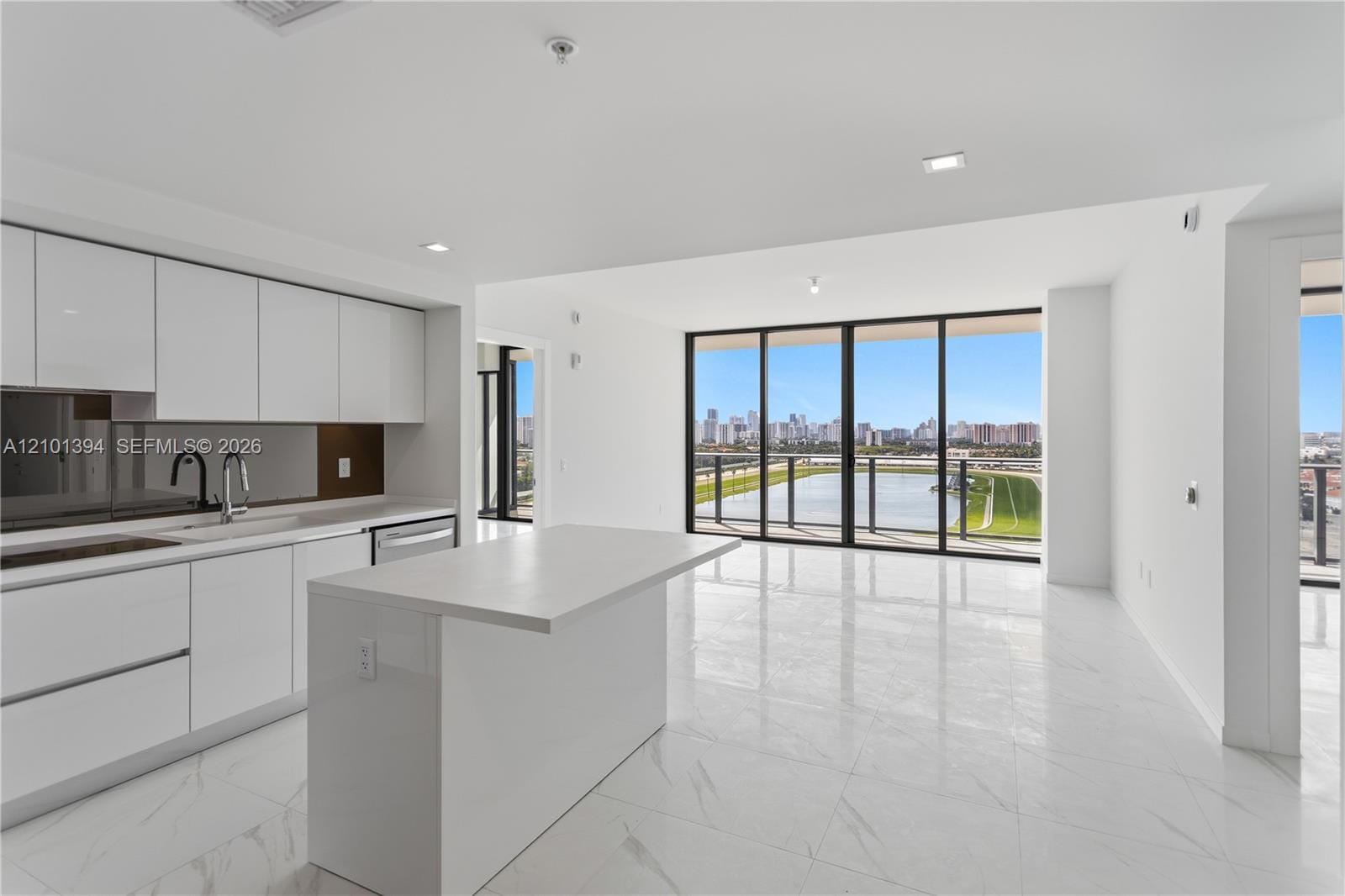 1170 E Hallandale Beach Boulevard 1811, Hallandale Beach, FL 33009 photo 8