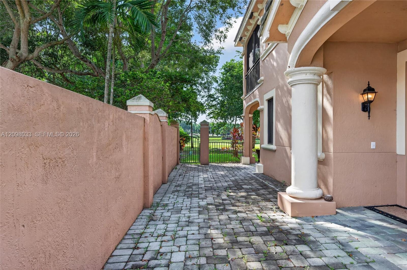 2737 Center Ct Drive 1-18, Weston, FL 33332 photo 12