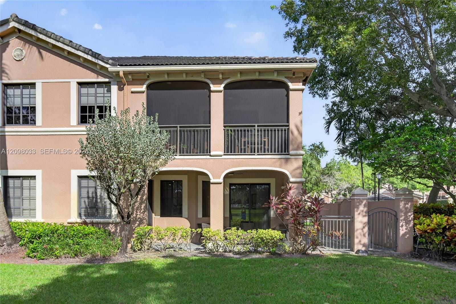 2737 Center Ct Drive 1-18, Weston, FL 33332 photo 10