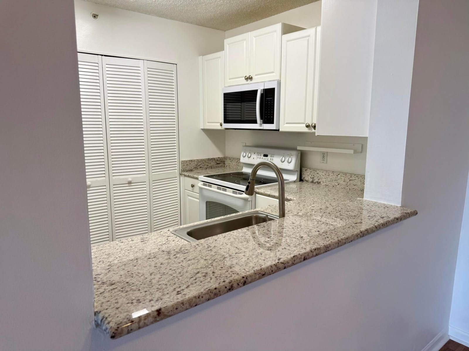 1450 SE 3rd Avenue, Dania Beach, FL 33004 photo 3