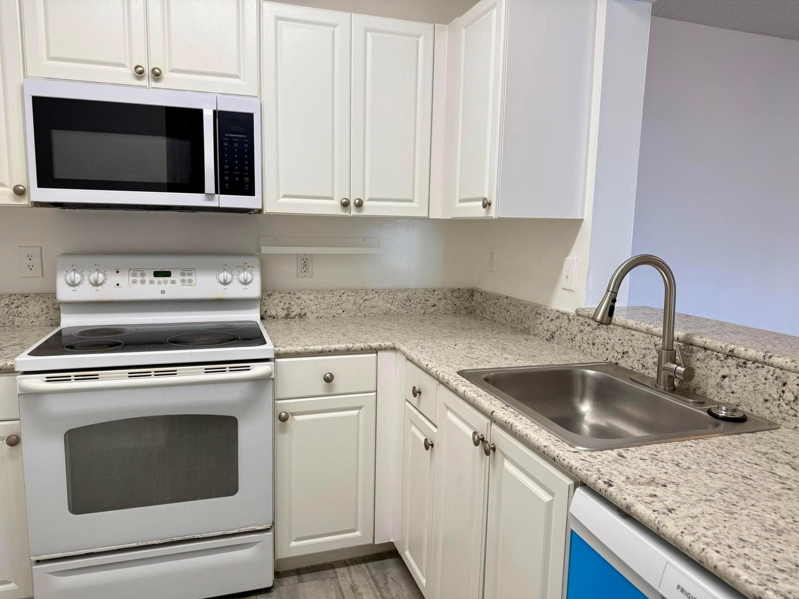 1450 SE 3rd Avenue, Dania Beach, FL 33004 photo 4