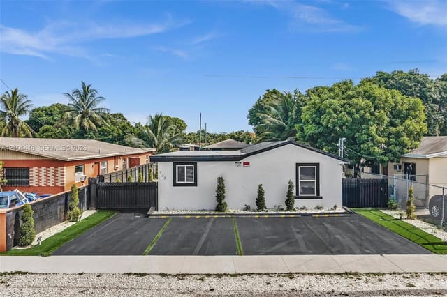 923 NW 110th Street, Miami, FL 33168