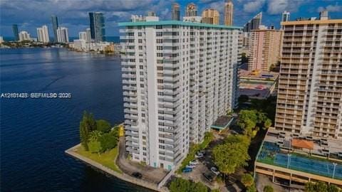 301 174th Street 1105, Sunny Isles Beach, FL 33160 photo 3