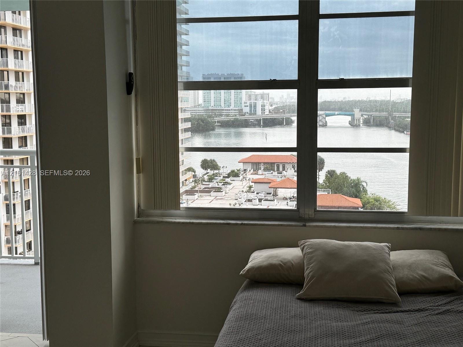 301 174th Street 1105, Sunny Isles Beach, FL 33160 photo 10
