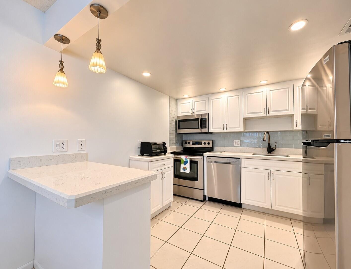 102 GREENBRIER A, West Palm Beach, FL 33417 photo 2