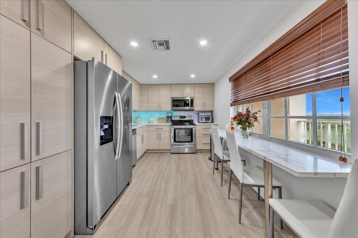 3520 Oaks Way 904, Pompano Beach, FL 33069 photo 8