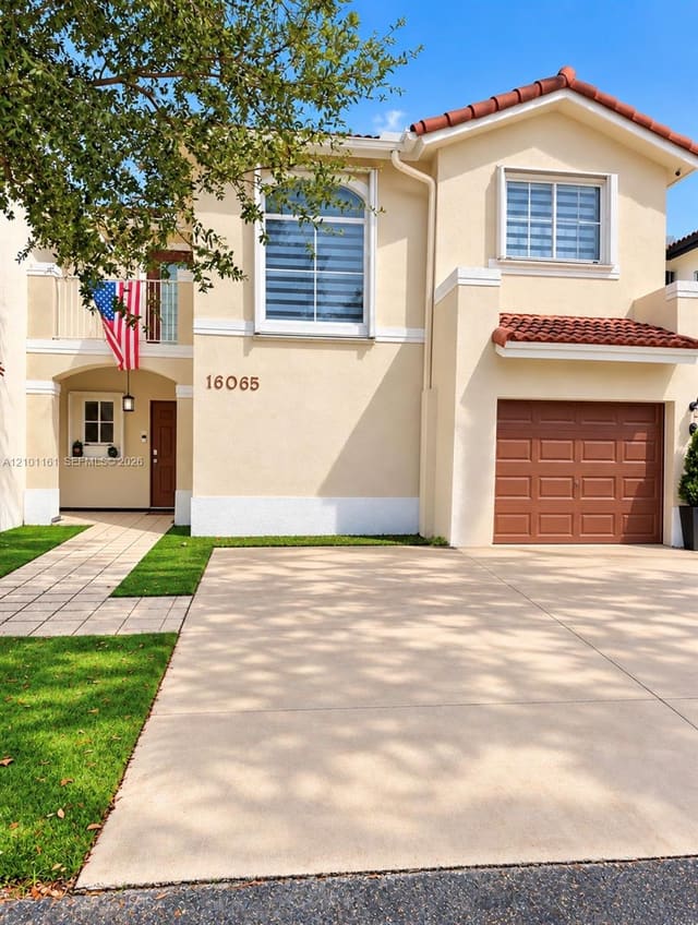 16065 SW 86th Lane, Miami, FL 33193