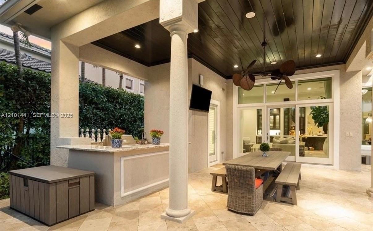 560 Coconut Palm Terrace, Plantation, FL 33324 photo 12