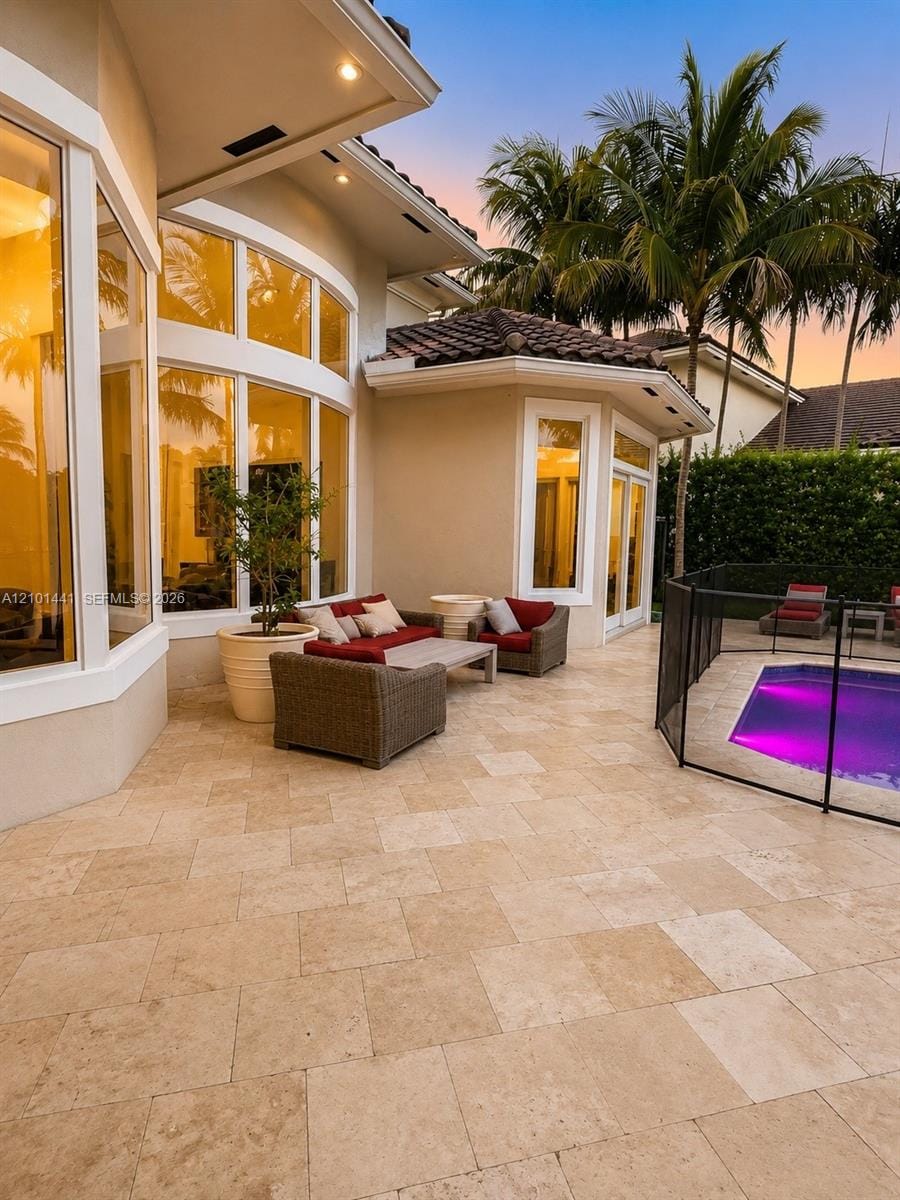 560 Coconut Palm Terrace, Plantation, FL 33324 photo 13