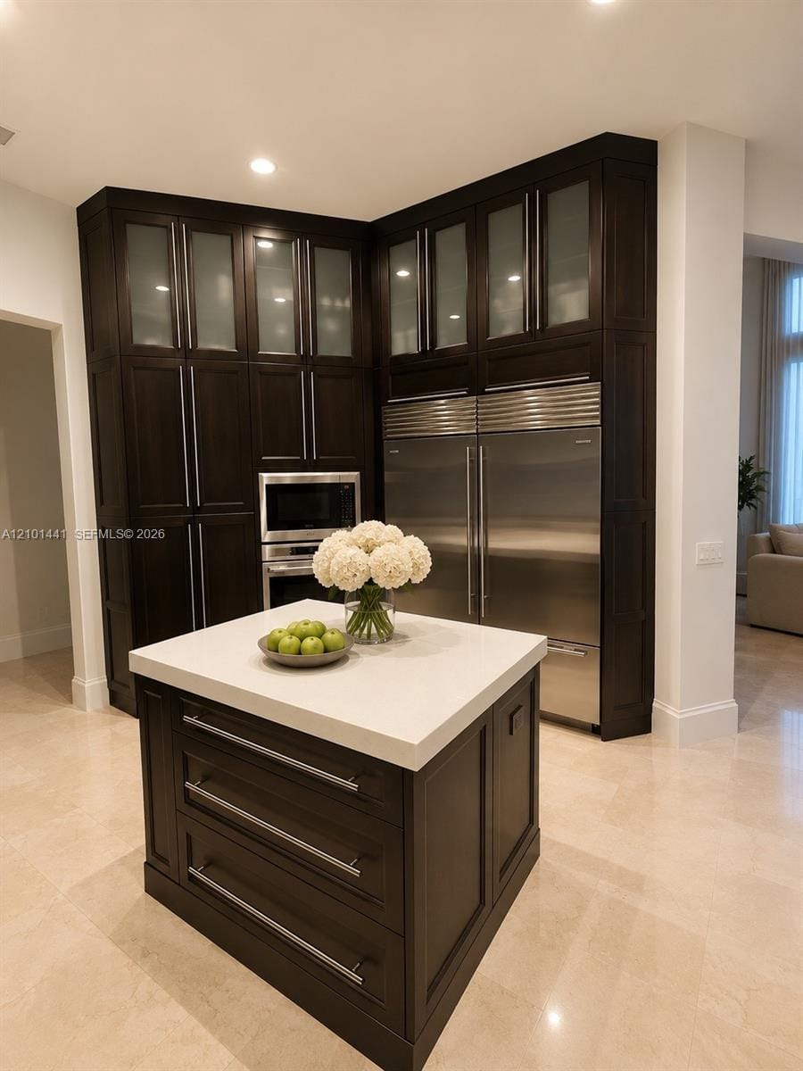 560 Coconut Palm Terrace, Plantation, FL 33324 photo 5
